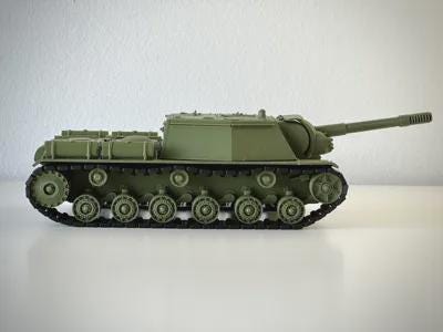 1:35 Scale SU-152 Self-Propelled Heavy Howitzer