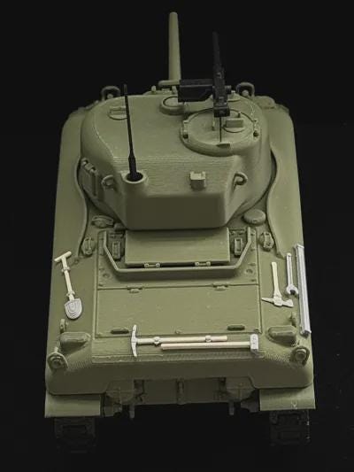 1:35 Scale Sherman M4A1 Medium Tank United States Army