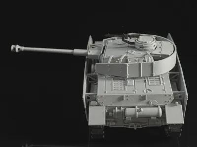 1:35 Scale Panzer IV Tank Ausf.H with side skirts
