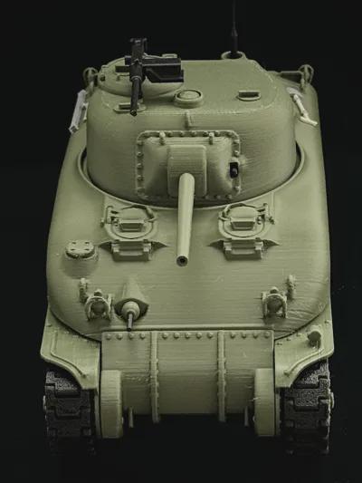 1:35 Scale Sherman M4A1 Medium Tank United States Army
